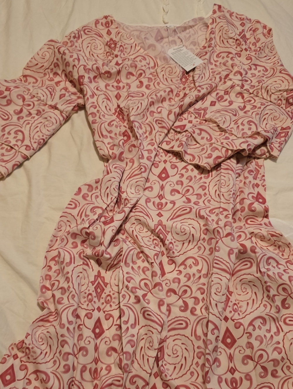 Pink Paisley Patterned Women's Lightweight Dress. With Ruffled Sleeves. NWT